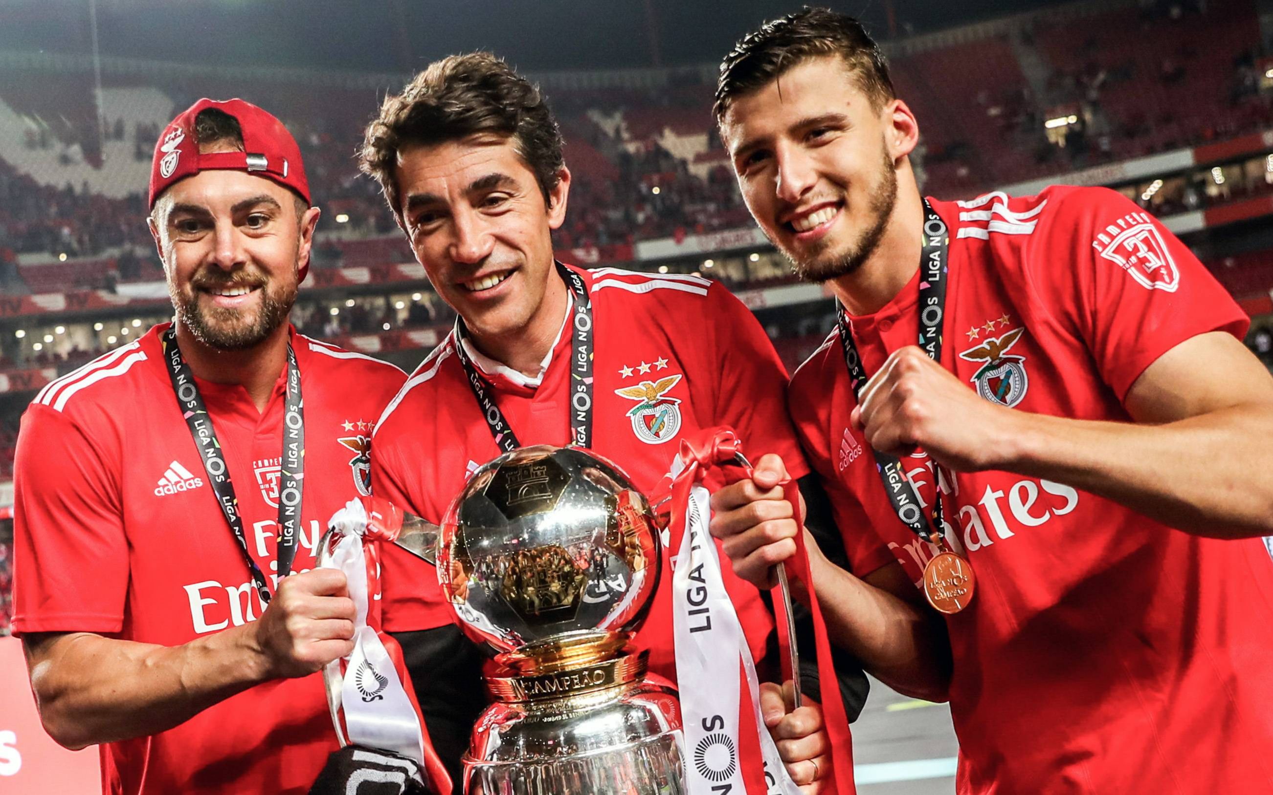 包含上港迎战日本球队,争夺胜利的词条 包含上港迎战日本球队,争夺胜利的词条