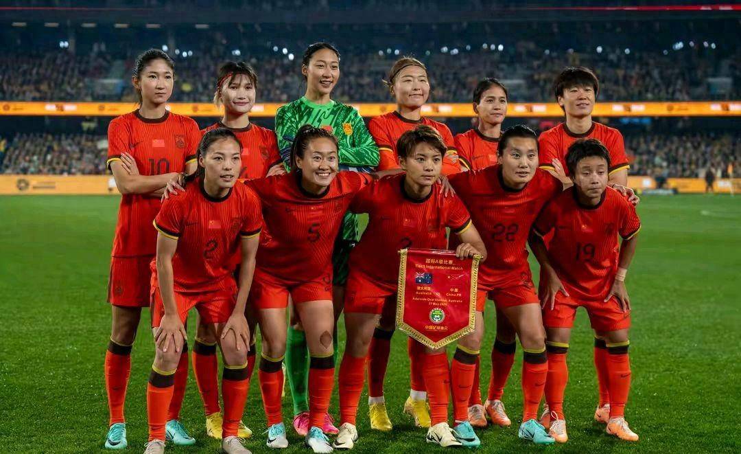 B体育app-关于女足比赛选手赛场表现稳定，球迷欣喜观望的信息