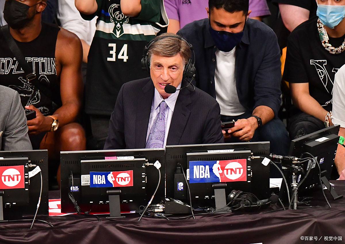 雄鹿球员扎伊恩-威廉森打破个人历史纪录，成为球队新星的简单介绍