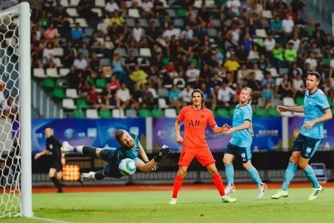 国内足球赛事复苏,球迷期待新赛季精彩呈现 国内足球赛事复苏,球迷期待新赛季精彩呈现