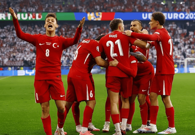 关于瑞士力克土耳其,小组次名之争激烈的信息 关于瑞士力克土耳其,小组次名之争激烈的信息