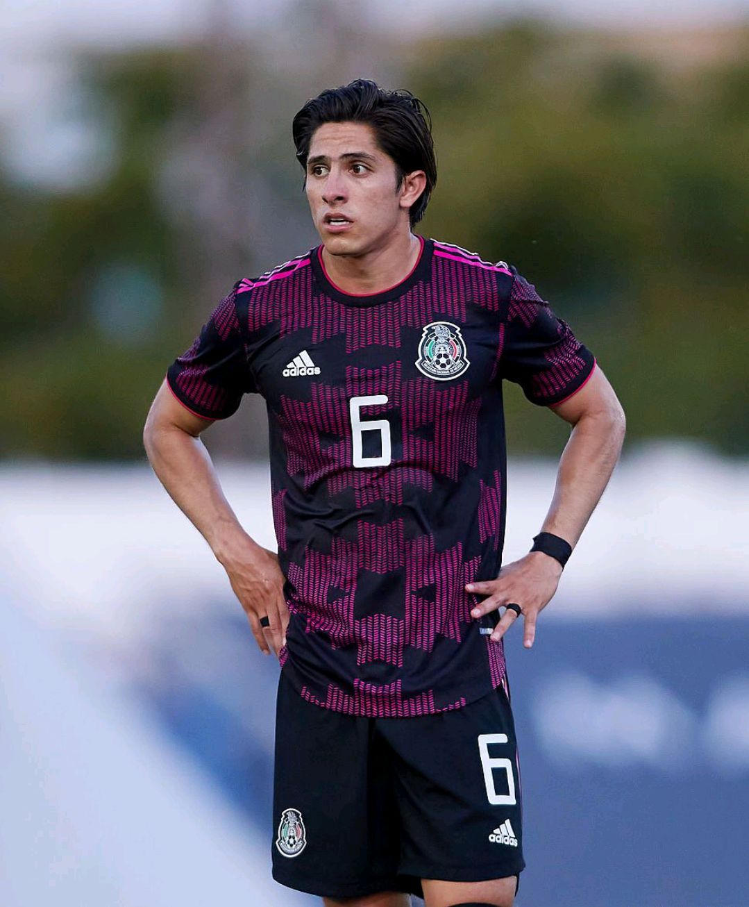 B体育官方-乌迪内斯客场-小胜热那亚，保级压力缓解的简单介绍