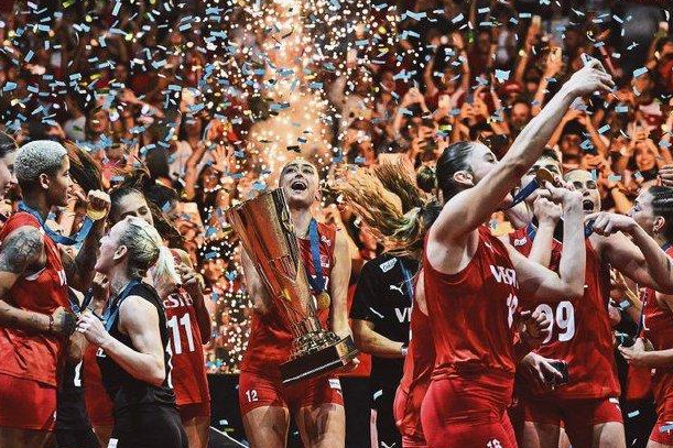 土耳其队在排球比赛中取得冠军