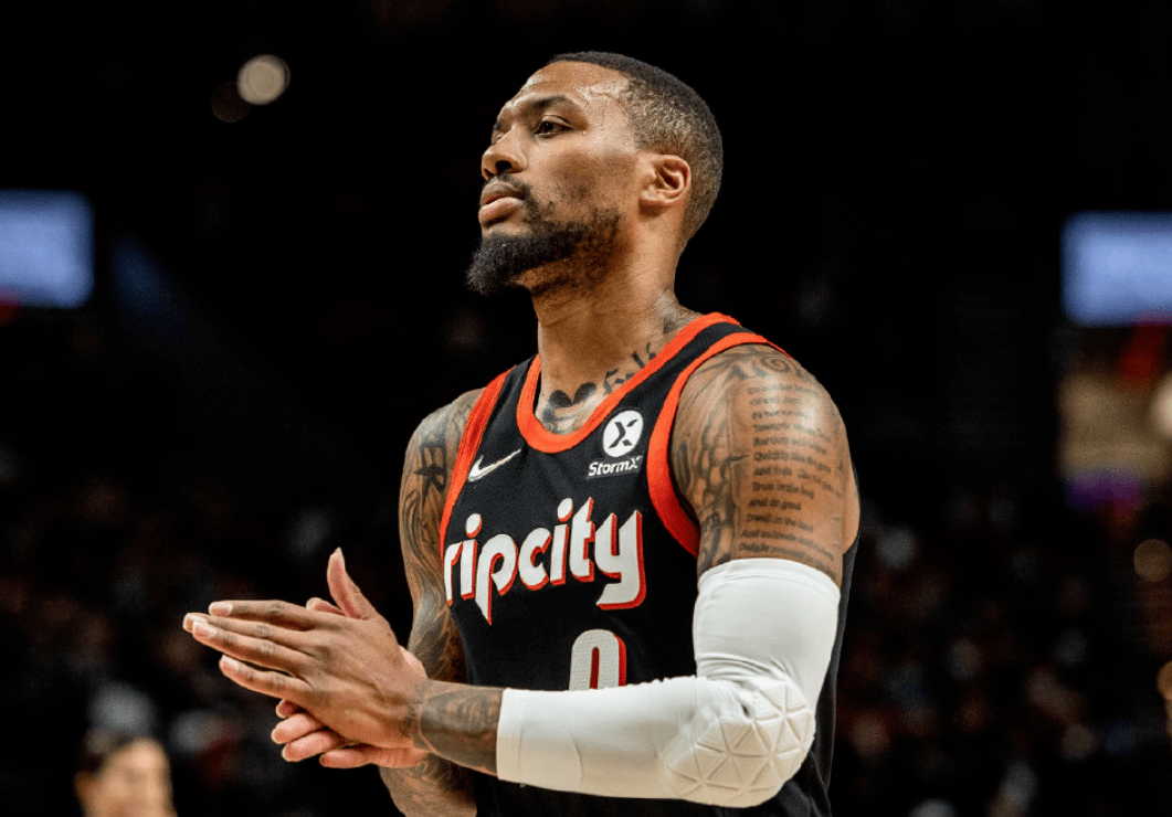 开拓者险胜勇士,利拉德强势表现 开拓者险胜勇士,利拉德强势表现