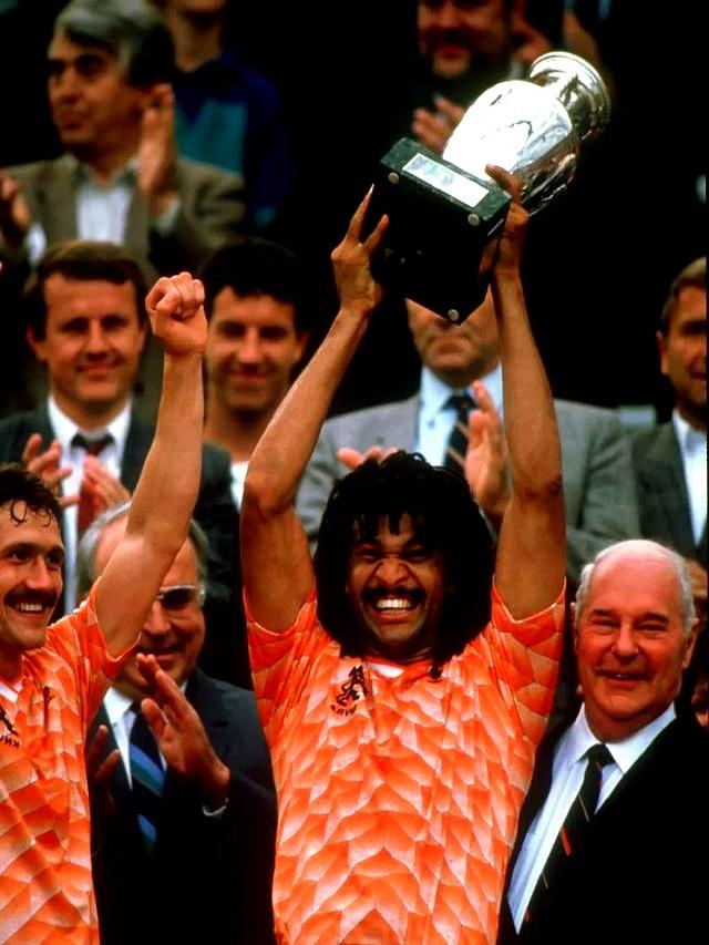 欧洲国家队比赛激烈角逐,精彩纷呈的简单介绍 欧洲国家队比赛激烈角逐,精彩纷呈的简单介绍