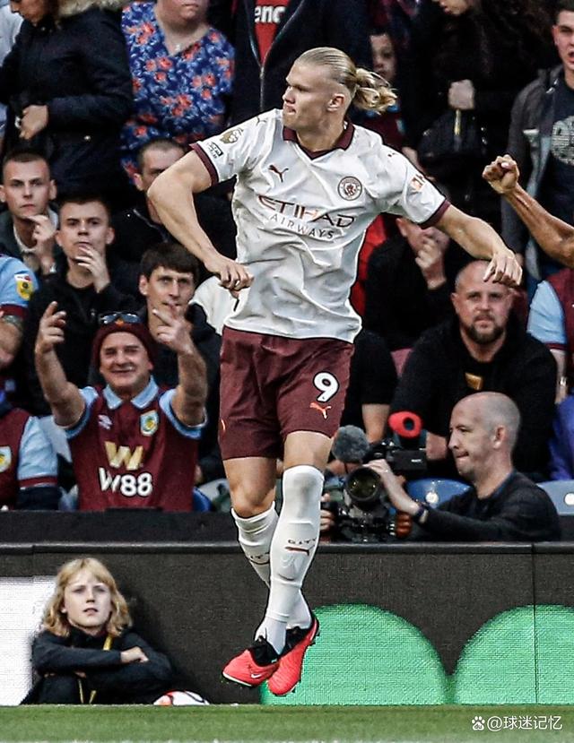 曼城连胜达到六场,豪取小组赛首胜 曼城连胜达到六场,豪取小组赛首胜